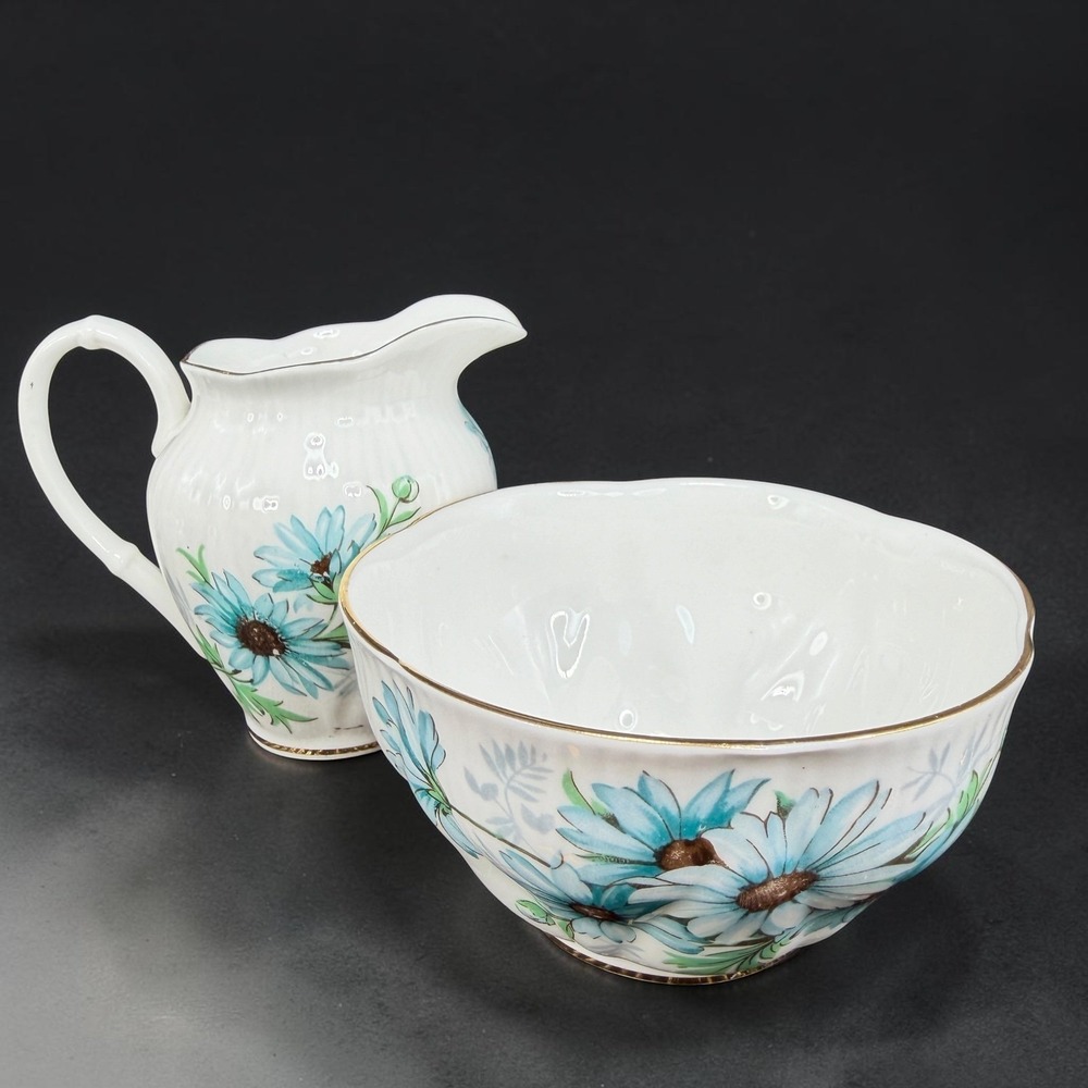 Royal Albert Blue‎ Daisy Bone China Creamer and Sugar Bowl Set England Vintage